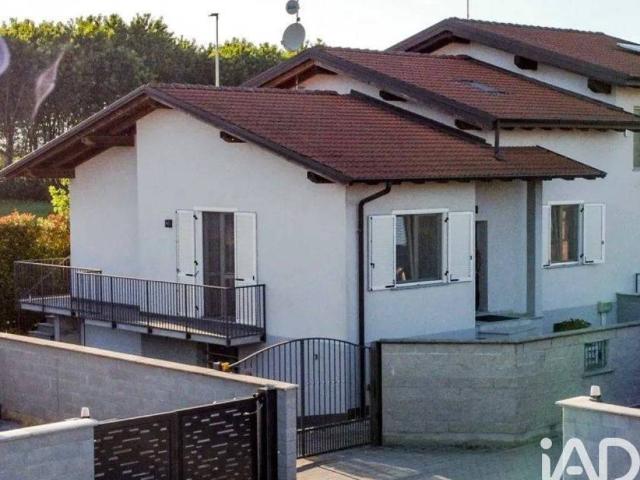 Villa in vendita a Gravellona Lomellina PV