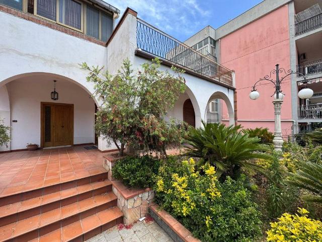 Villa in vendita a Gravina di Catania CT