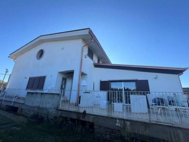 Villa in vendita a Gravina in Puglia BA