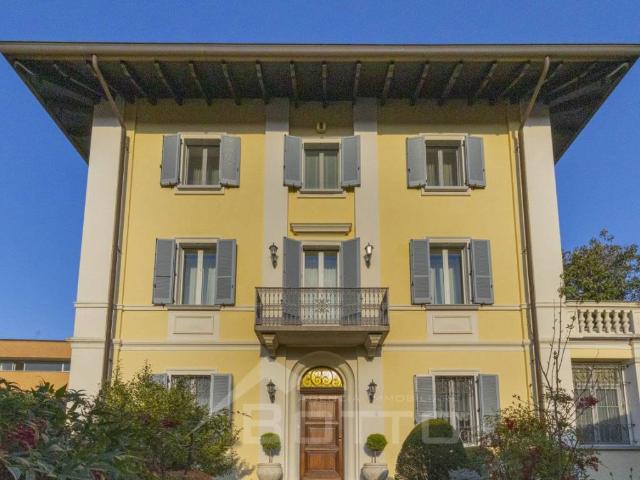 Villa in vendita a Grignasco NO