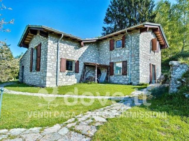 Villa in vendita a Grone