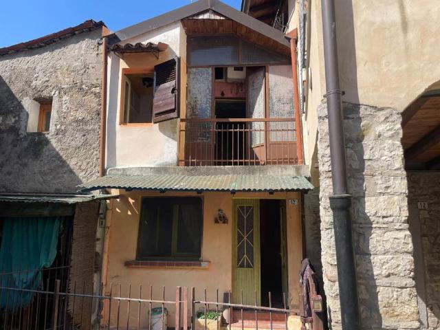 Villa in vendita a Grone BG