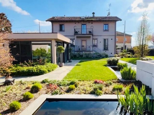 Villa in vendita a Gropello Cairoli PV