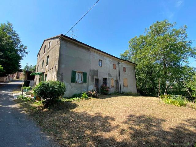 Villa in vendita a Gropparello PC