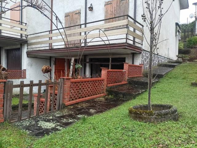 Villa in vendita a Gropparello PC