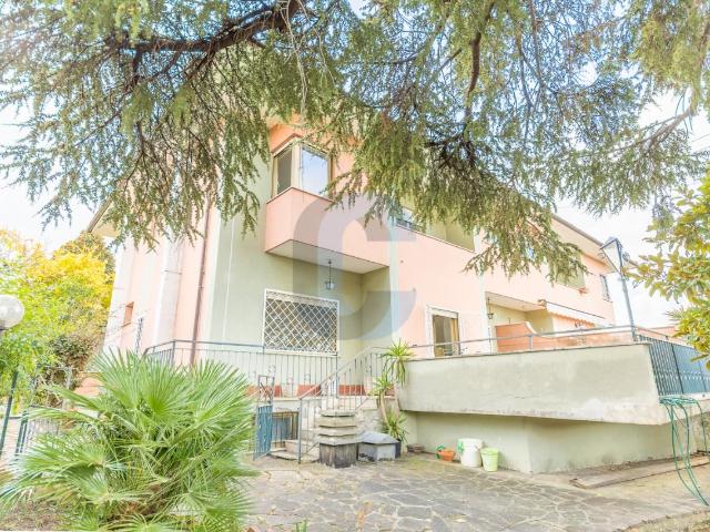 Villa in vendita a Grottaferrata