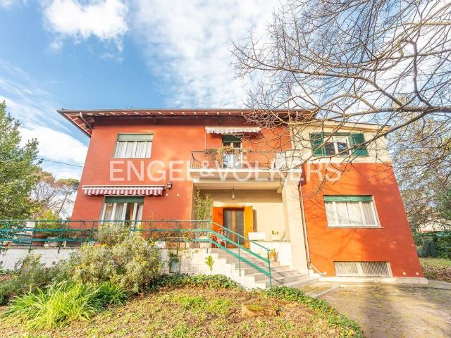 Villa in vendita a Grottaferrata RM