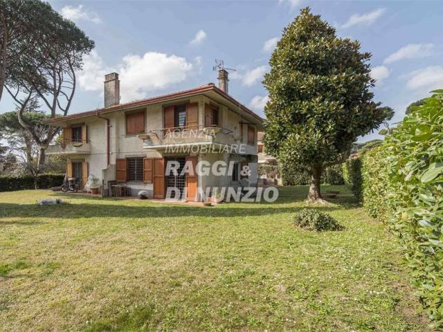 Villa in vendita a Grottaferrata RM