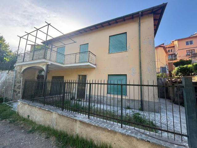 Villa in vendita a Grottaferrata RM