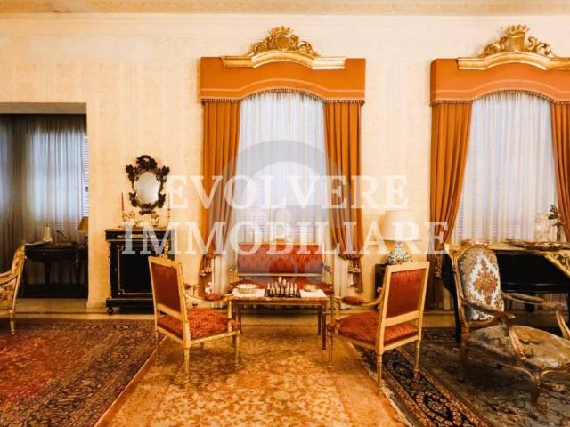 Villa in vendita a Grottaferrata RM