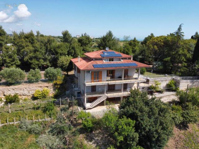 Villa in vendita a Grottammare AP