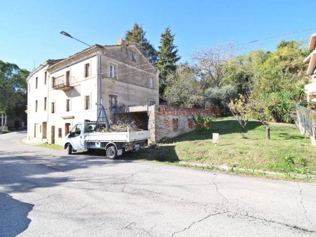 Villa in vendita a Grottazzolina FM