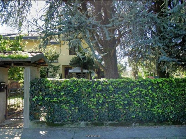 Villa in vendita a Guanzate CO