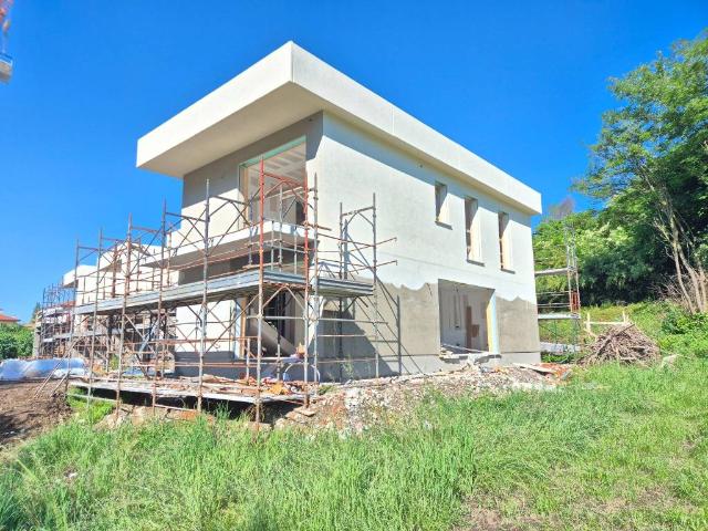 Villa in vendita a Guanzate CO