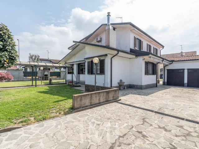 Villa in vendita a Gudo Visconti MI