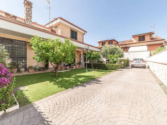 Villa in vendita a Guidonia Montecelio RM