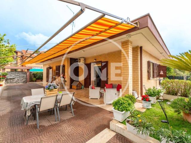 Villa in vendita a Guidonia Montecelio RM