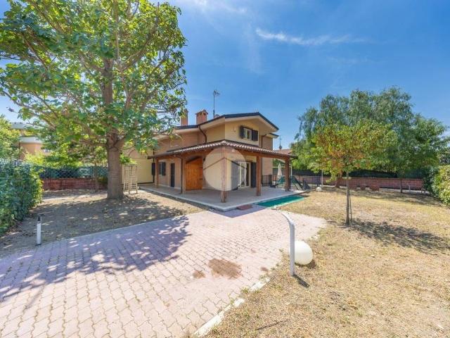 Villa in vendita a Guidonia Montecelio RM
