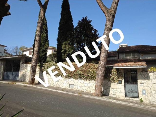 Villa in vendita a Guidonia Montecelio RM