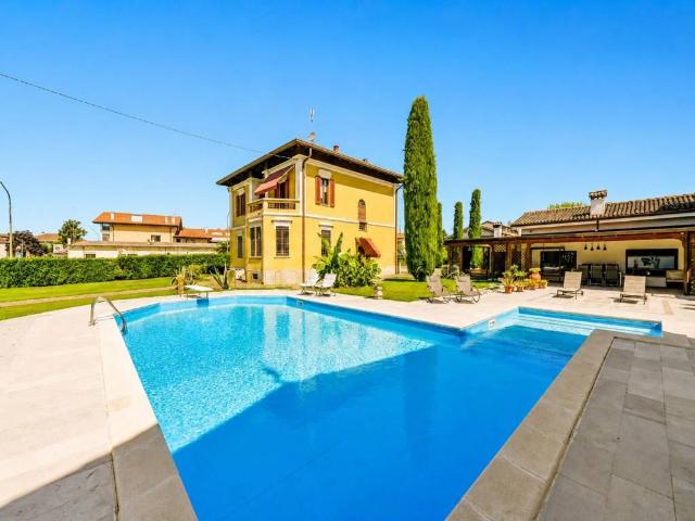 Villa in vendita a Guidizzolo MN
