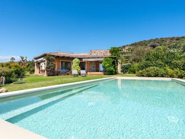 Villa in vendita a Domus De Maria SU