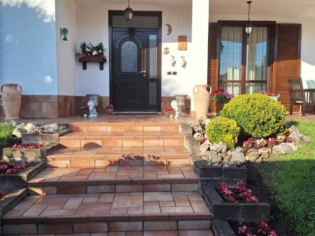 Villa in vendita a Dairago MI
