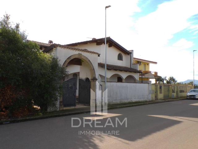 Villa in vendita a Decimoputzu CA