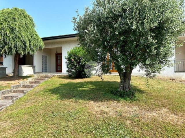 Villa in vendita a Dello BS