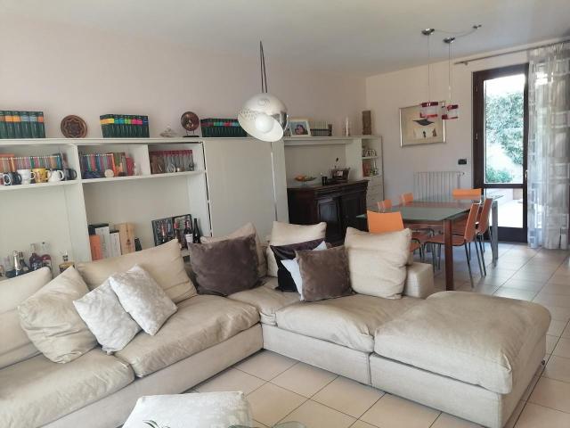 Villa in vendita a Desenzano Del Garda