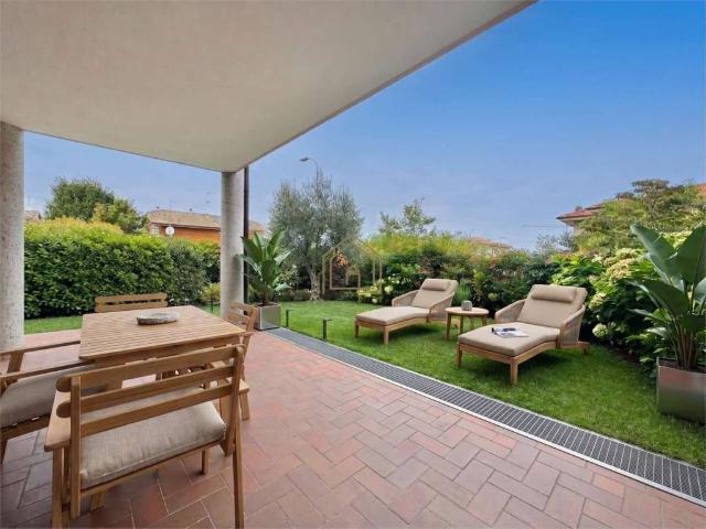 Villa in vendita a Desenzano del Garda BS