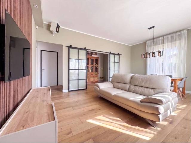 Villa in vendita a Desenzano del Garda BS