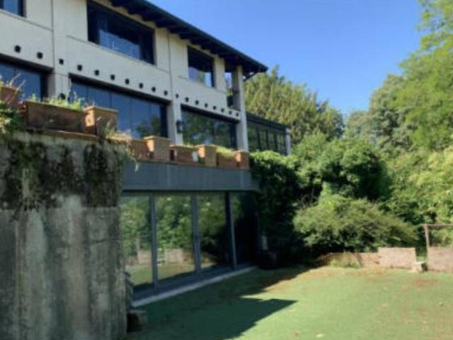 Villa in vendita a Desenzano del Garda BS