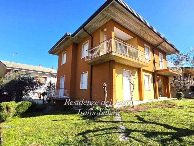 Villa in vendita a Desenzano del Garda BS