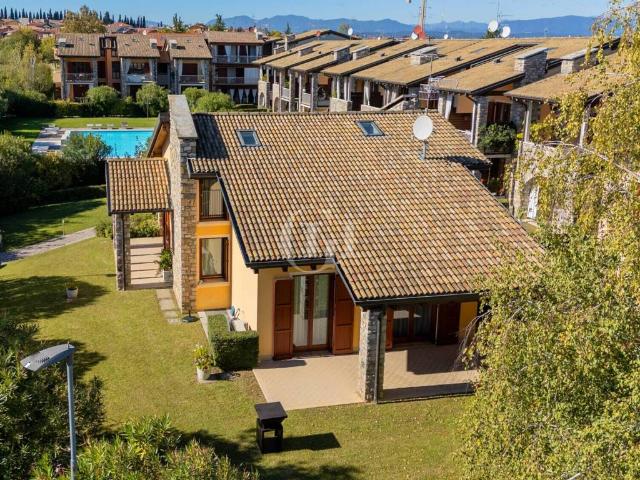 Villa in vendita a Desenzano del Garda BS