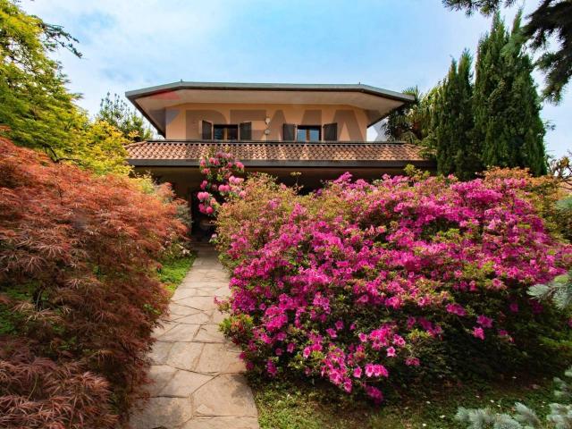 Villa in vendita a Desio