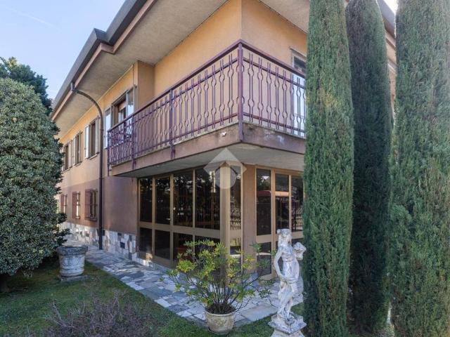 Villa in vendita a Desio MB