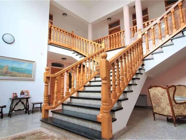 Villa in vendita a Divignano NO