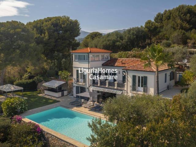 Villa in vendita a Diano Castello IM