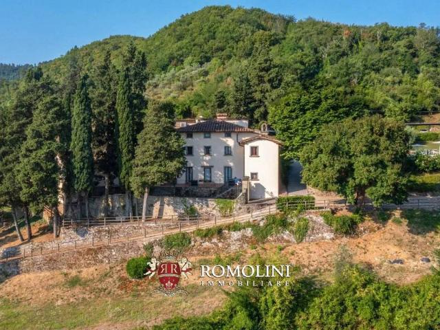 Villa in vendita a Dicomano FI
