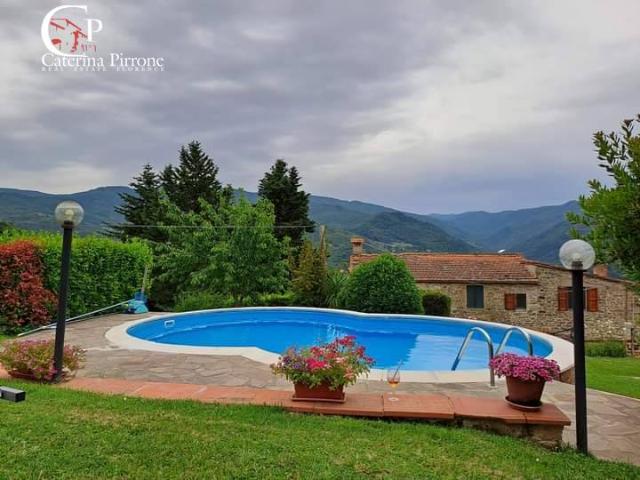 Villa in vendita a Dicomano, Vicorati
