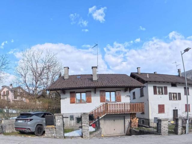 Villa in vendita a Druogno VB