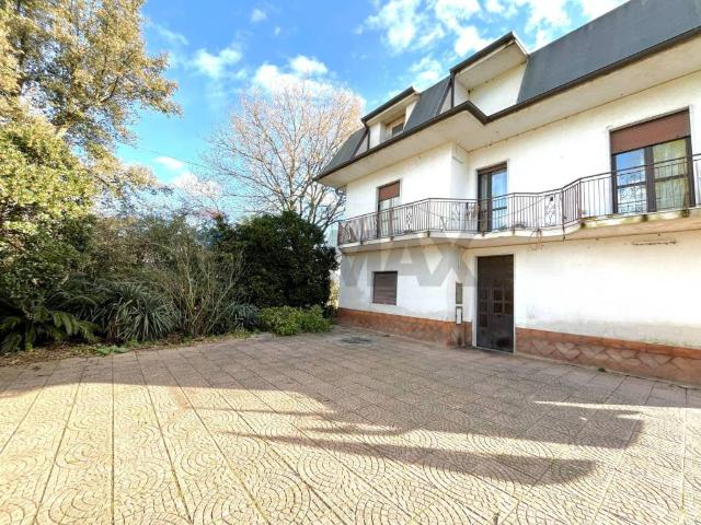 Villa in vendita a Dragoni CE