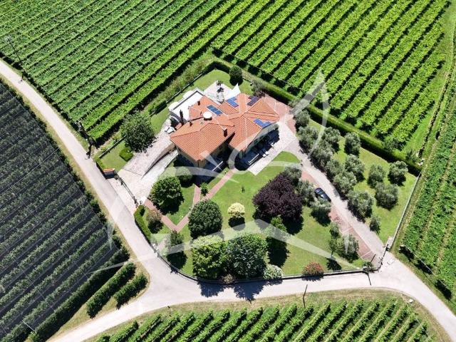 Villa in vendita a Dro TN