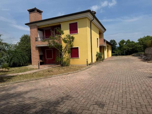 Villa in vendita a Dueville VI