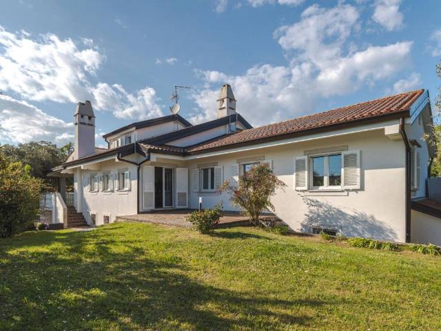 Villa in vendita a Duino Aurisina TS