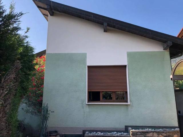 Villa in vendita a Dumenza VA