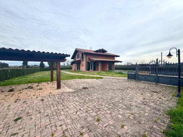 Villa in vendita a Empoli 110 mq Rif: 1394889