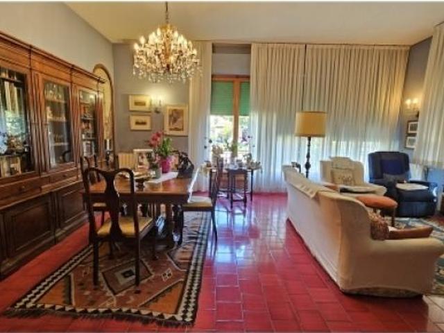 Villa in vendita a Empoli 320 mq Rif: 1322761