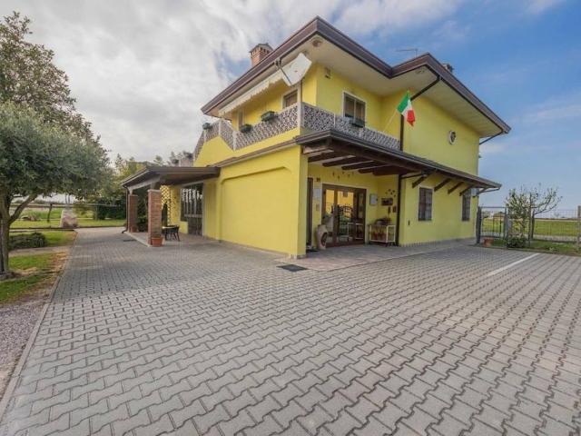 Villa in vendita a Eraclea VE