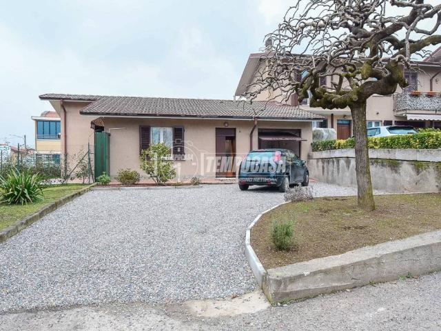 Villetta a schiera in vendita a Erba CO